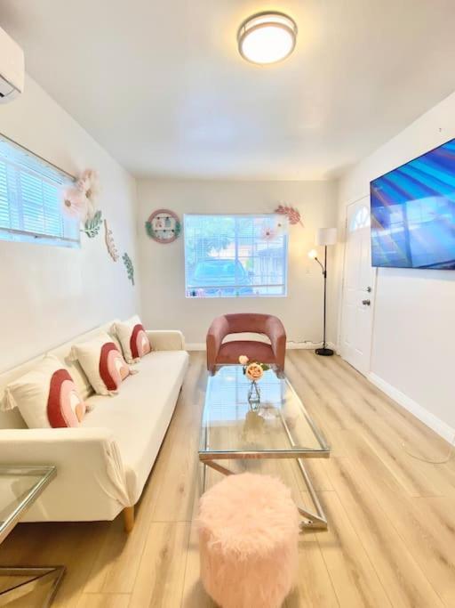 Pink Cozy House 2 Bedrooms Rosemead Εξωτερικό φωτογραφία