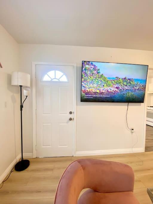 Pink Cozy House 2 Bedrooms Rosemead Εξωτερικό φωτογραφία